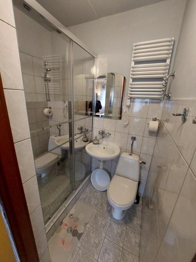 Pokoje Nad Raba Myślenice Exterior foto